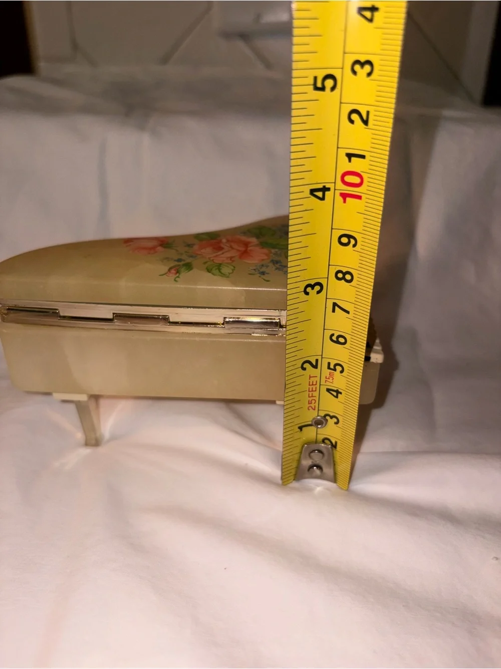 RARE Vintage LEFTON Alabaster Floral piano shaped Trinket jewelry box